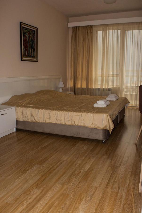 Hotel Noy Golden Sands Bagian luar foto